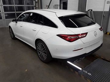 Mercedes CLA 180 Shooting Brake - 4