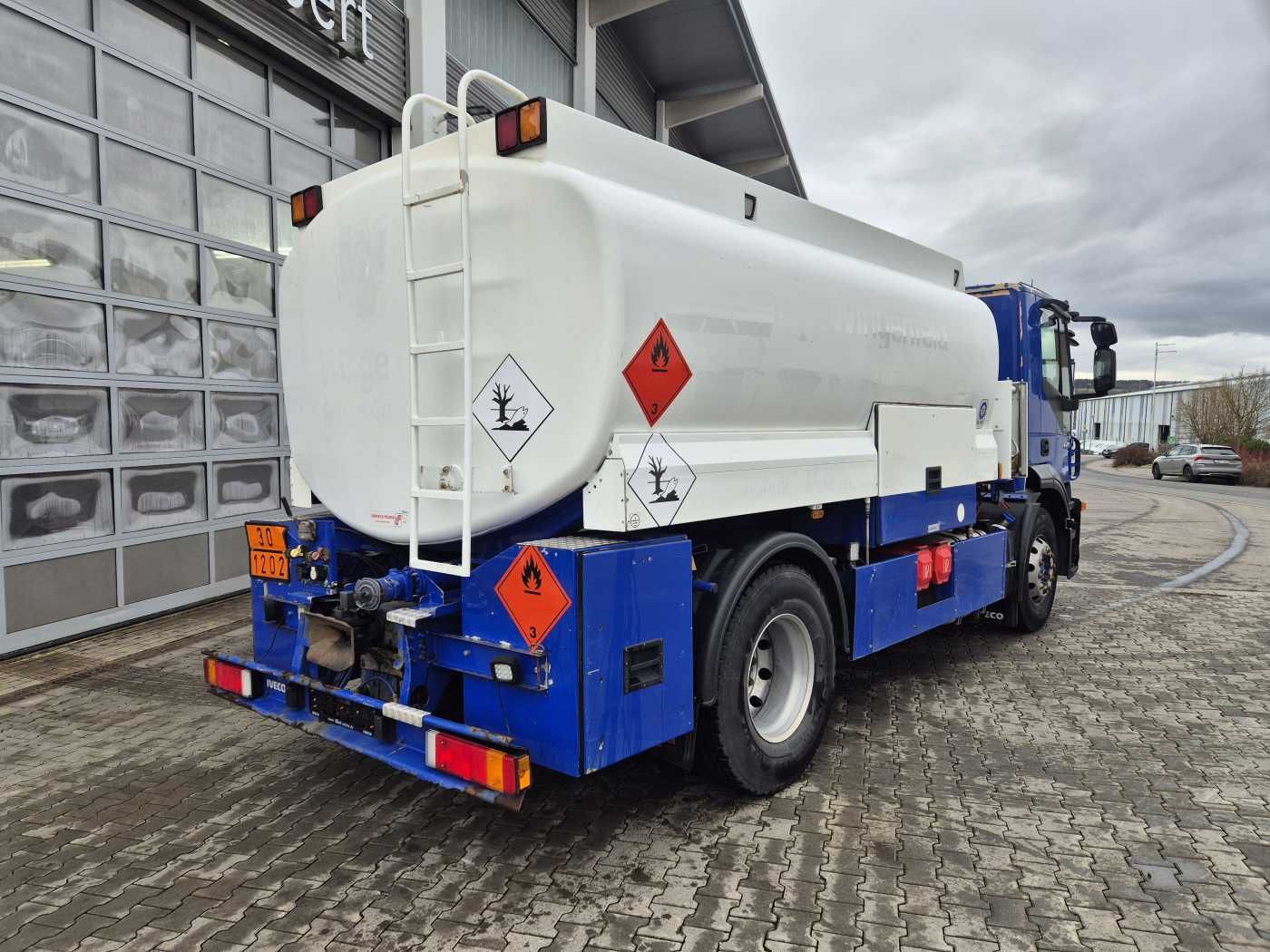 Fahrzeugabbildung Iveco Stralis AD190S42/P 14.000L Lindner&Fischer