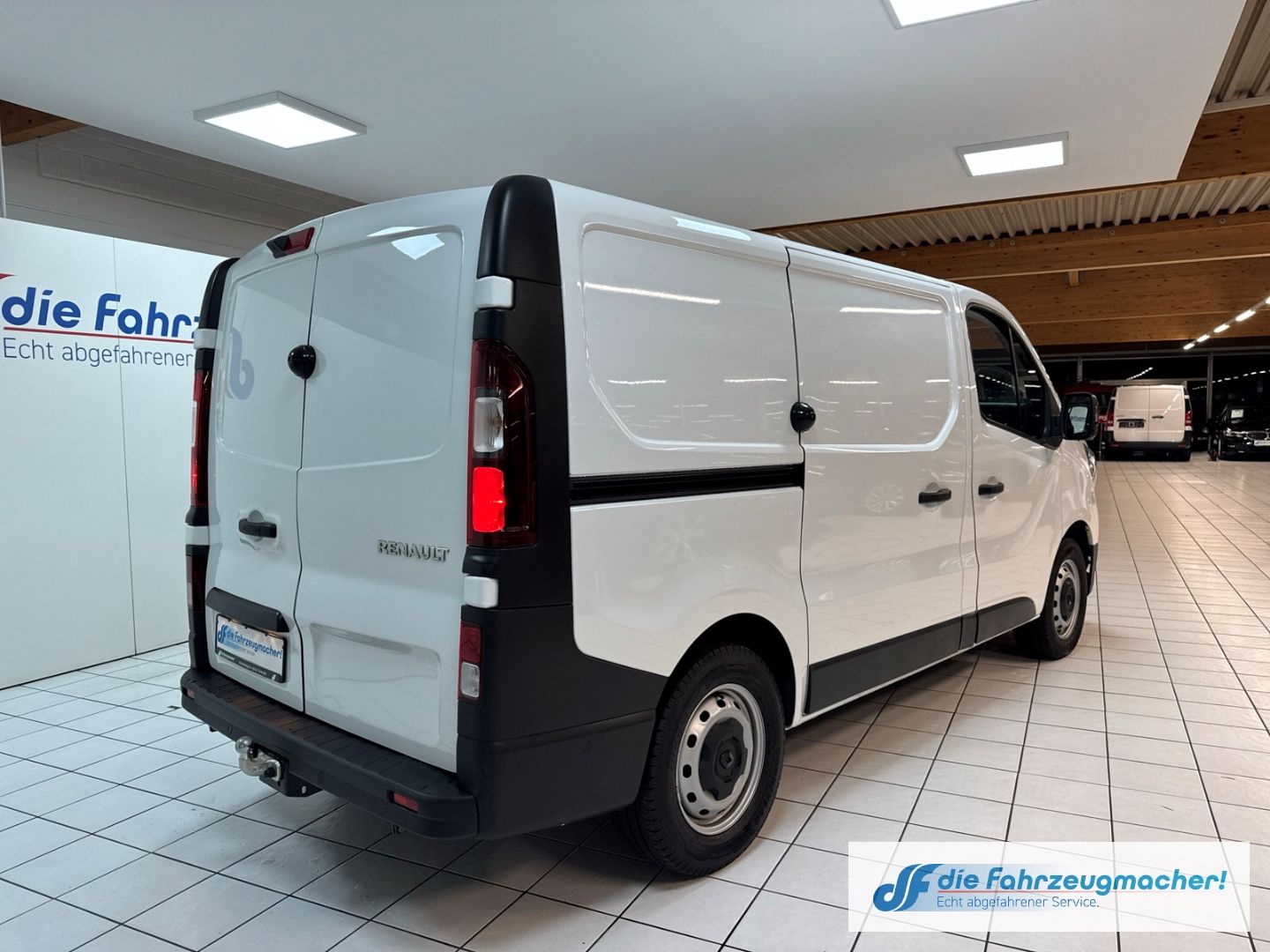 Fahrzeugabbildung Renault Trafic Kasten L1H1 3,0t Komfort LED SHZ Totwinke