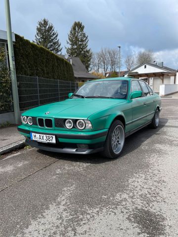 BMW e34 520i