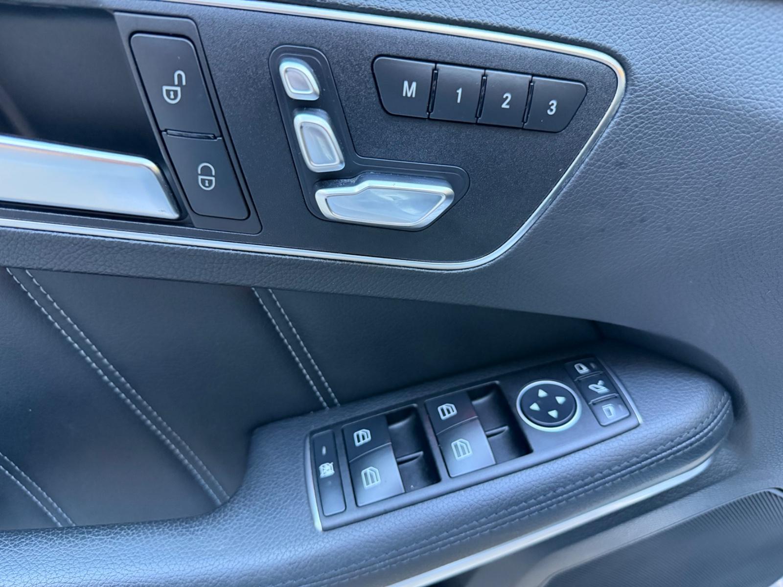 Mercedes-Benz E 500/ AMG LINE/PANO/SHZ/LEDER/MEMORY/LED