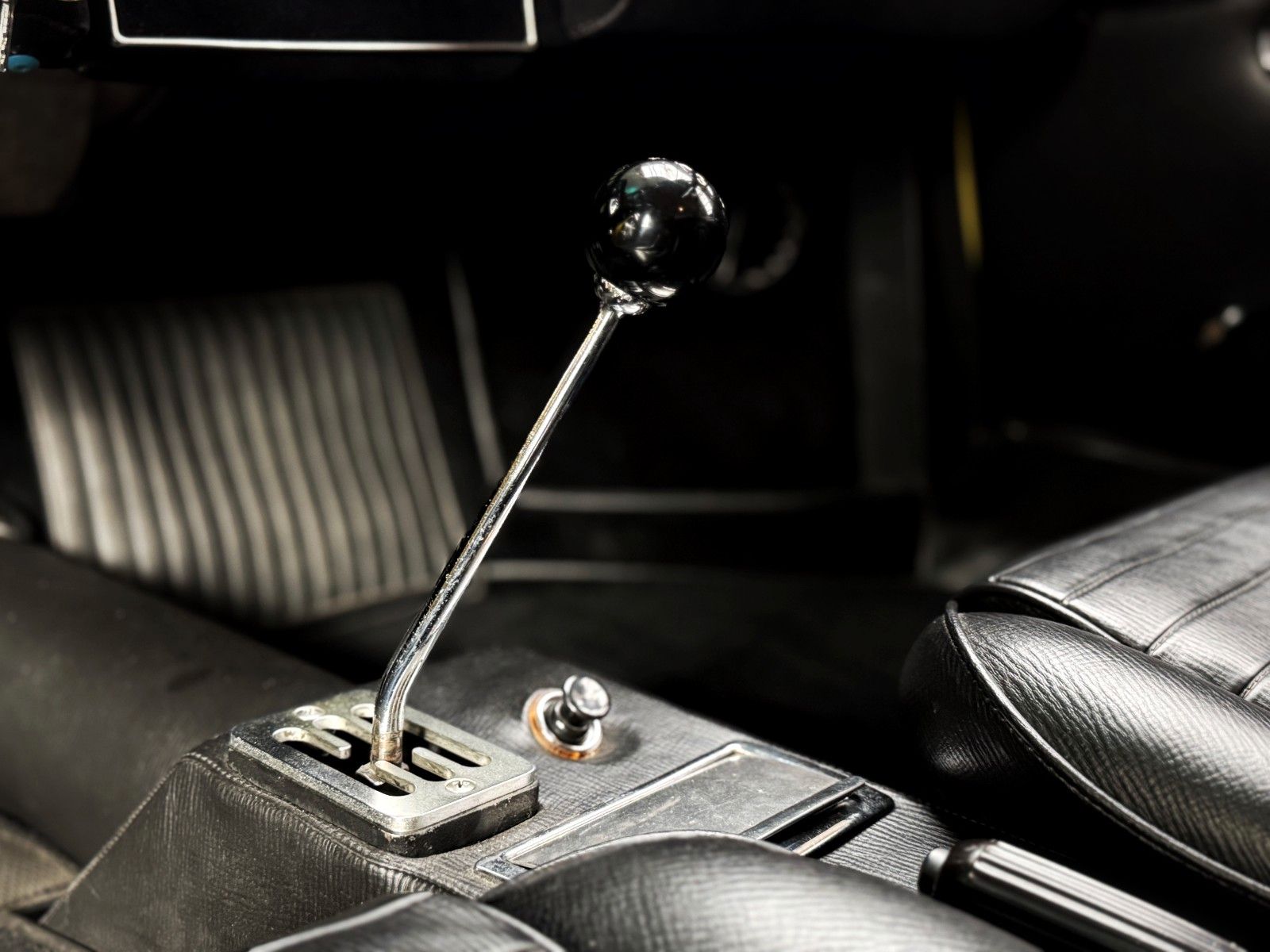 Fahrzeugabbildung Ferrari Dino 246 GT + Giallo Fly + Vollrest. + Zustand 1