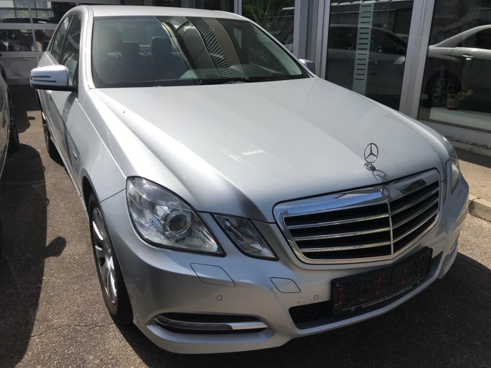 Mercedes-Benz E 200 E Lim. E 200 CGI BlueEfficiency Avantgarde
