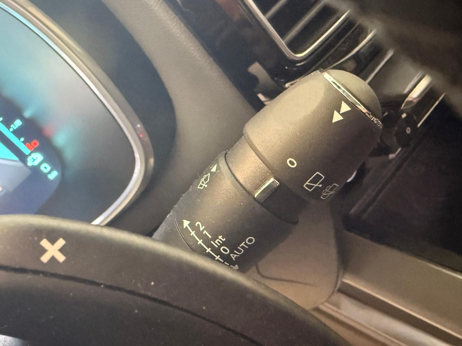 Fahrzeugabbildung Citroën C5 Aircross Hybrid/PANORAMA/LEDER/NAVI/KAMERA