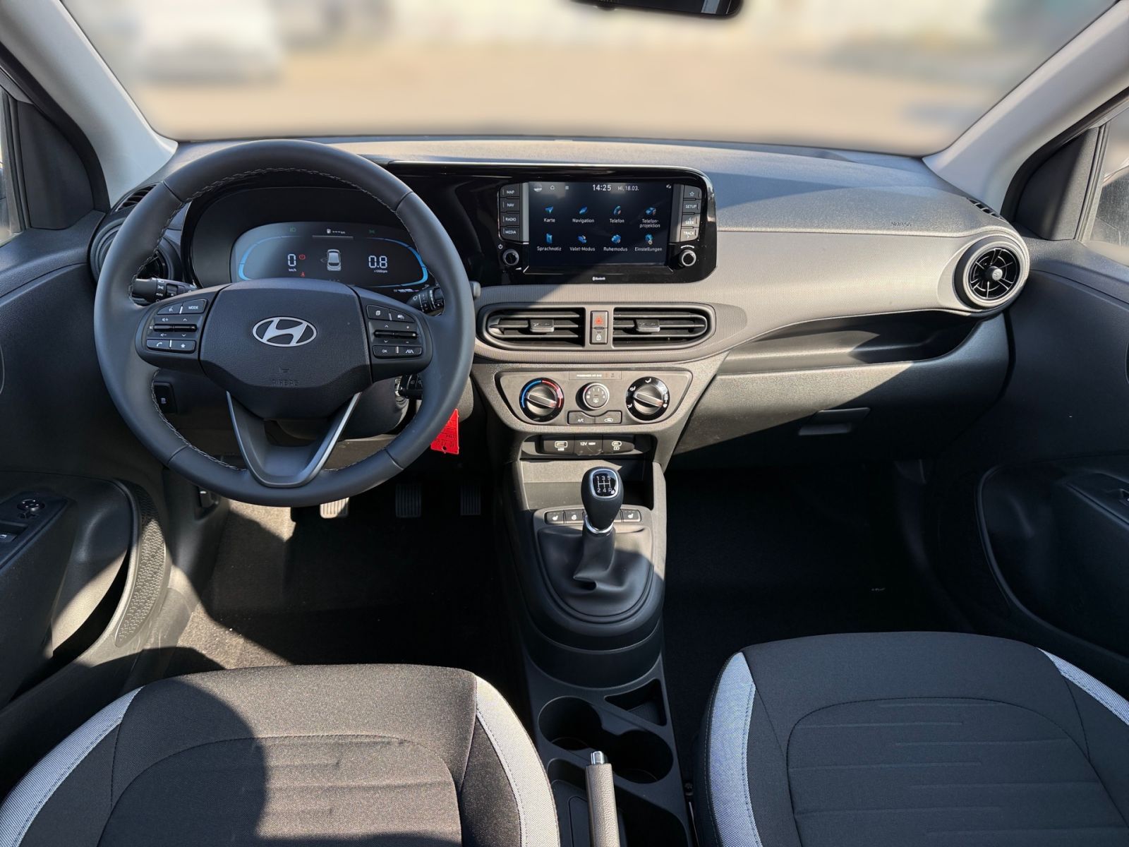 Fahrzeugabbildung Hyundai i10 1.0 Trend Navi Kamera