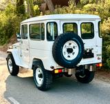 Toyota Land Cruiser - FJ40 1984 2F-4.2L - Toyota Land Cruiser: 40