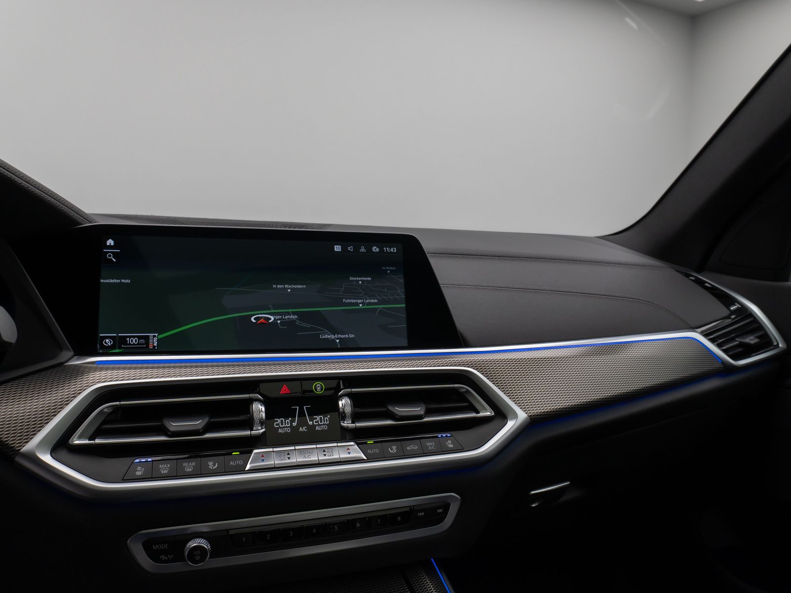 Fahrzeugabbildung BMW X5 M50i Panoram 360°HUD DAB HiFi Massage AHK 22"