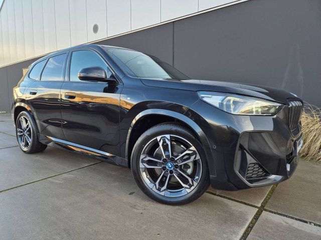 BMW iX1 66.5 kWh xDrive30*M-PAKKET*HIFI*CAMERA*TR.HA