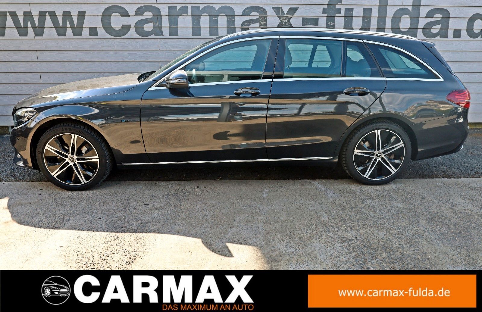 Fahrzeugabbildung Mercedes-Benz C 300e T Avantgarde Leder,Navi,LED,Kamera,SH,PDC