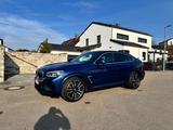 BMW X4 M 2. Hand Unfallfrei Scheckheft H&K CarPlay - blaue BMW X4 M
