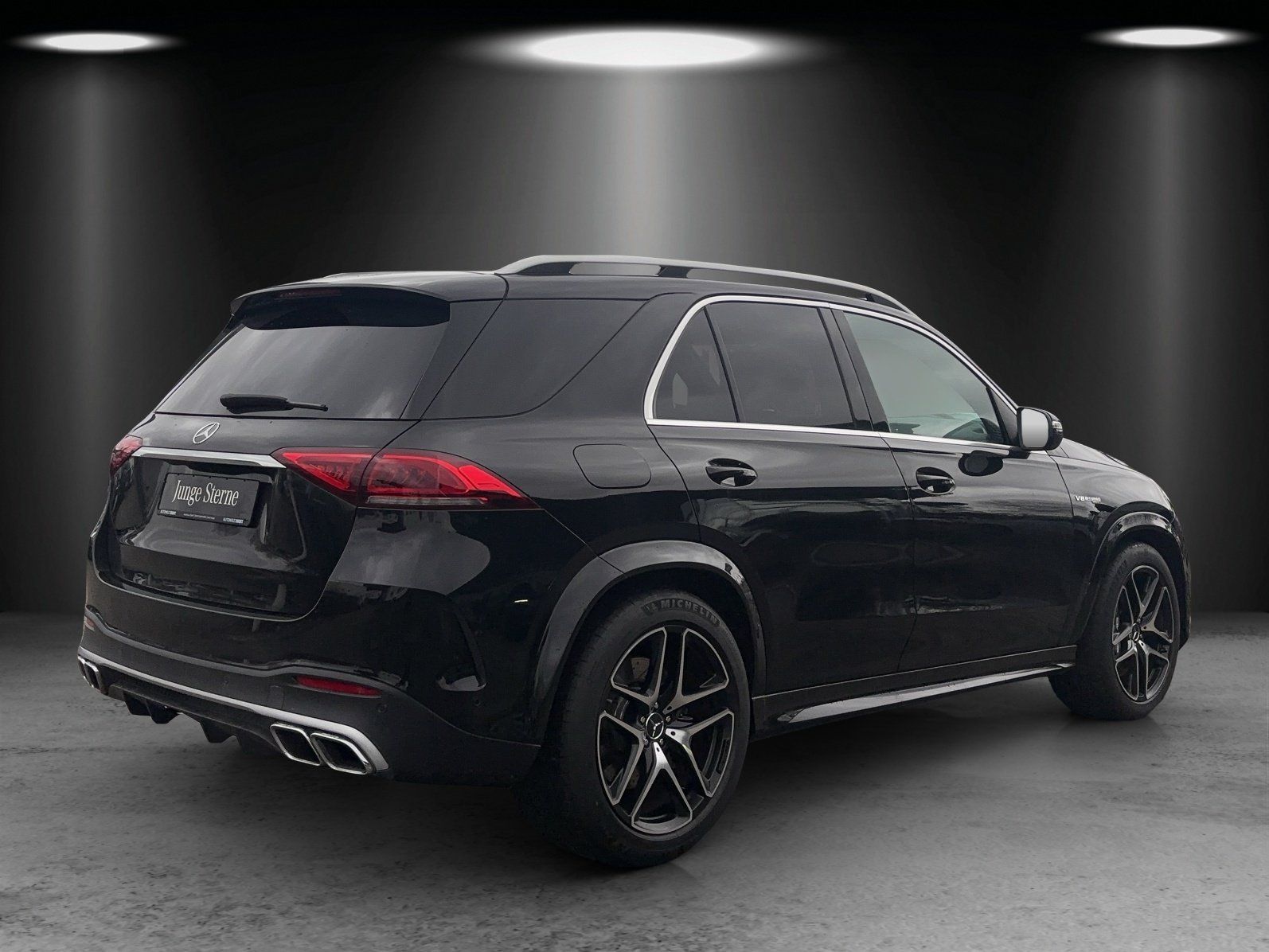 Fahrzeugabbildung Mercedes-Benz GLE 63 AMG Pano DISTRO Nappa AHK Kamera MLED EDW