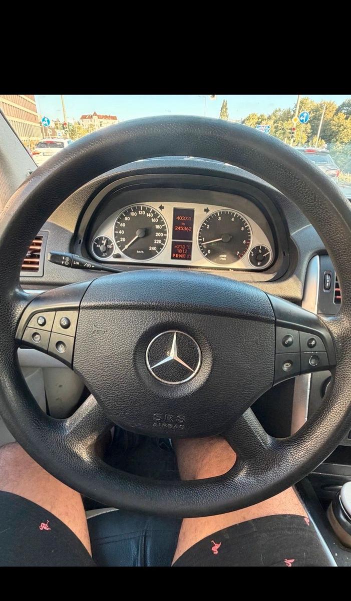 Mercedes-Benz B200 2006 — вигляд ззаду
