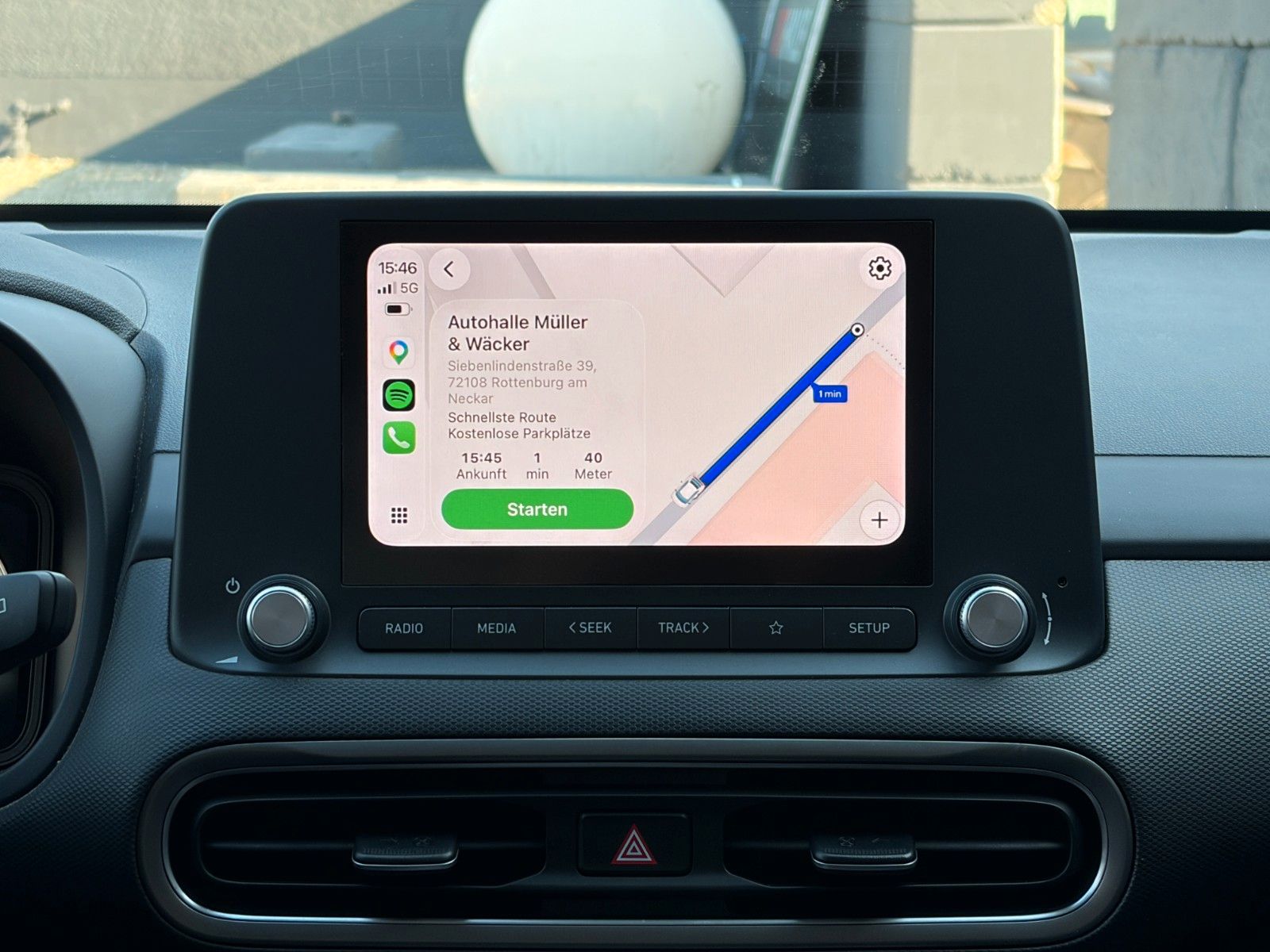 Fahrzeugabbildung Hyundai Kona e Select 2WD CarPlay FCA ACC SHZ PDC Kamera