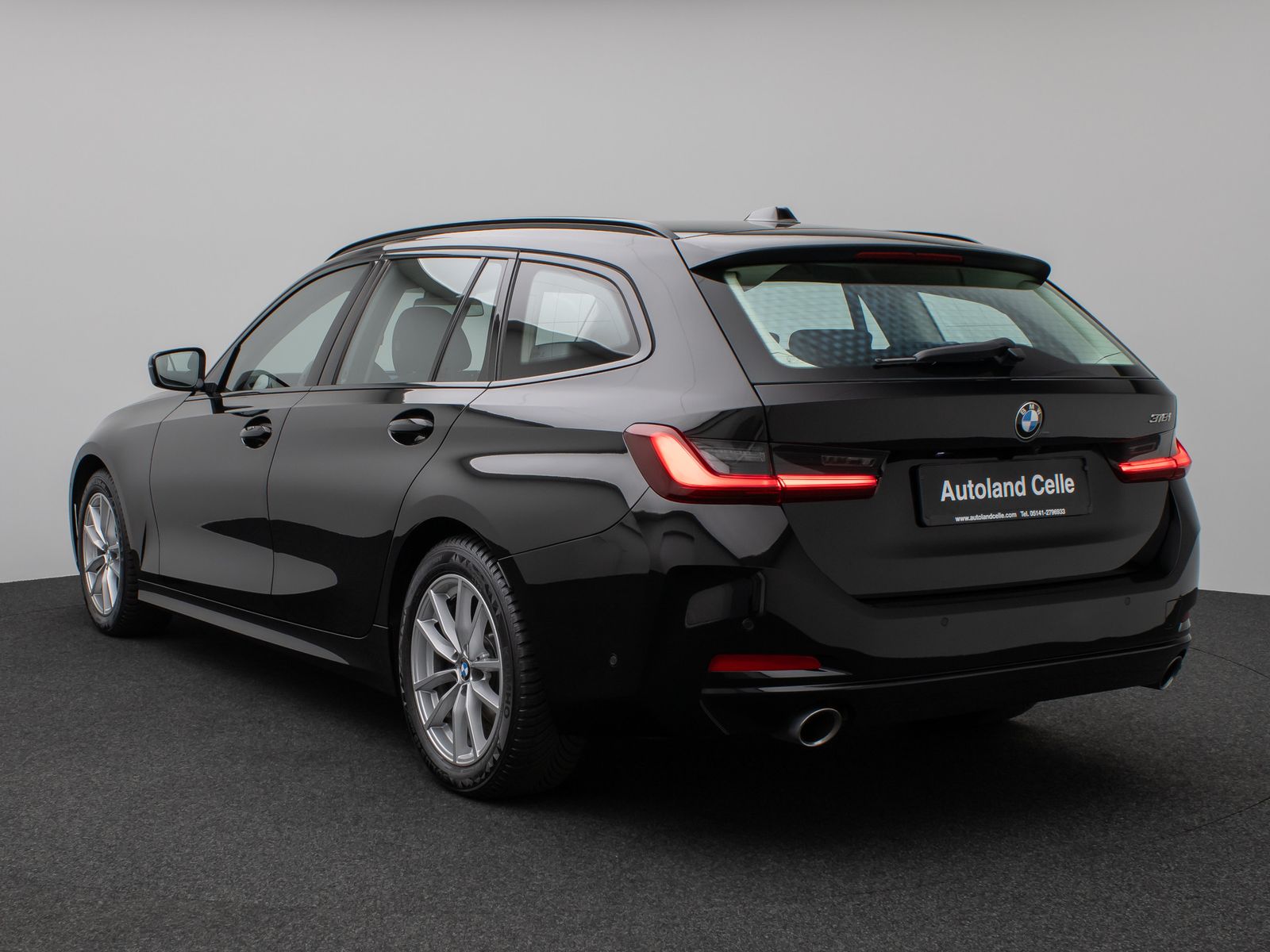 Fahrzeugabbildung BMW 318i Kamera DAB CockPit+ Alarm Geschwindigkeitsr