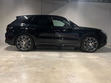 Porsche Cayenne - 7