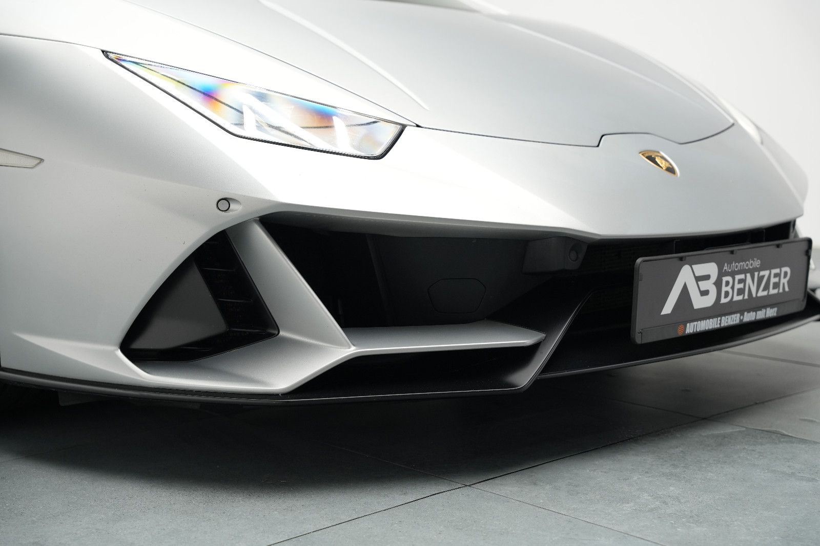 Fahrzeugabbildung Lamborghini Huracán EVO V10 /LIFT/SENSONUM/KAMERA/ACC