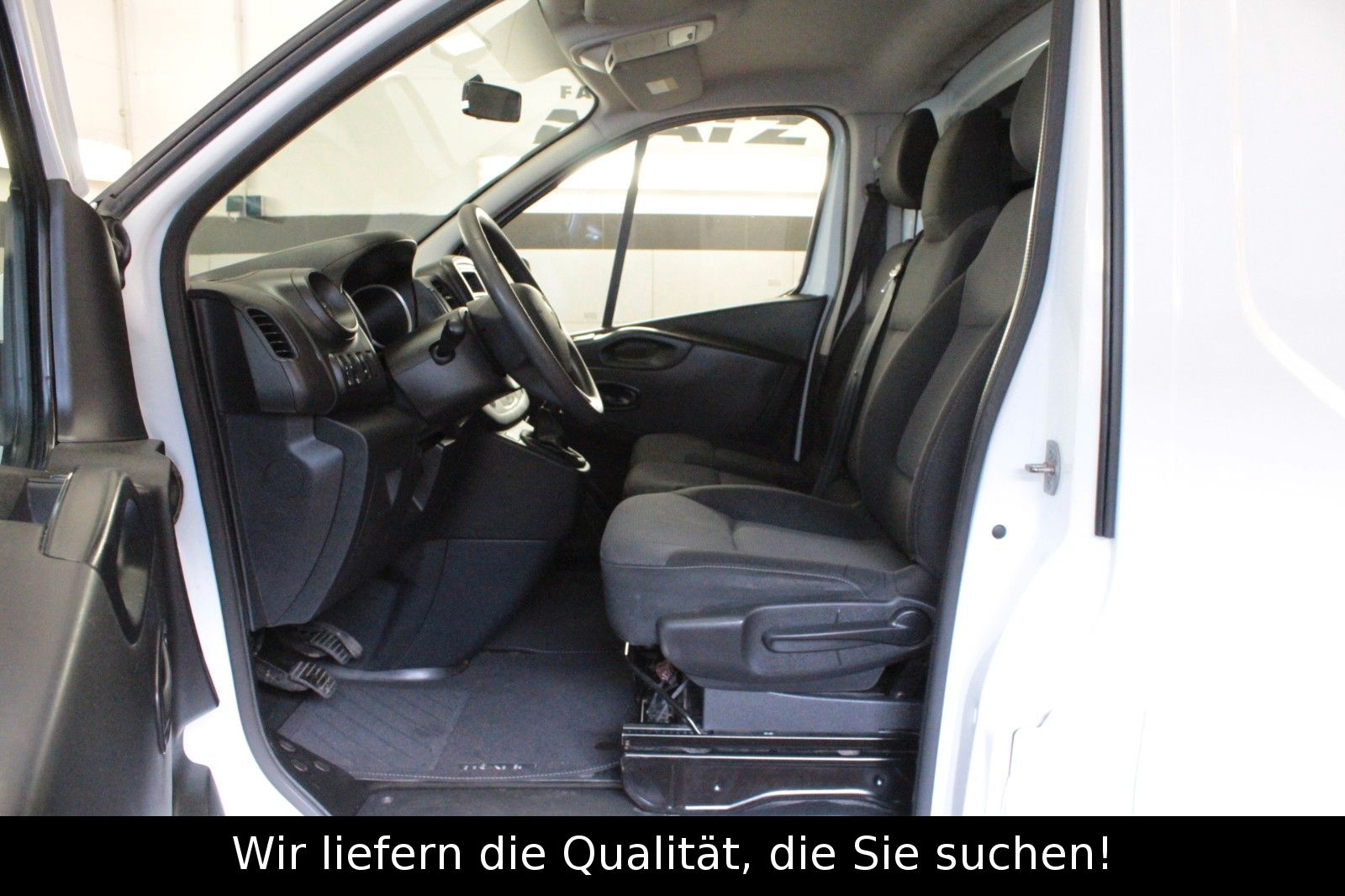 Fahrzeugabbildung Renault Trafic Kasten L1H1 3,0t Komfort *AHK*15023*