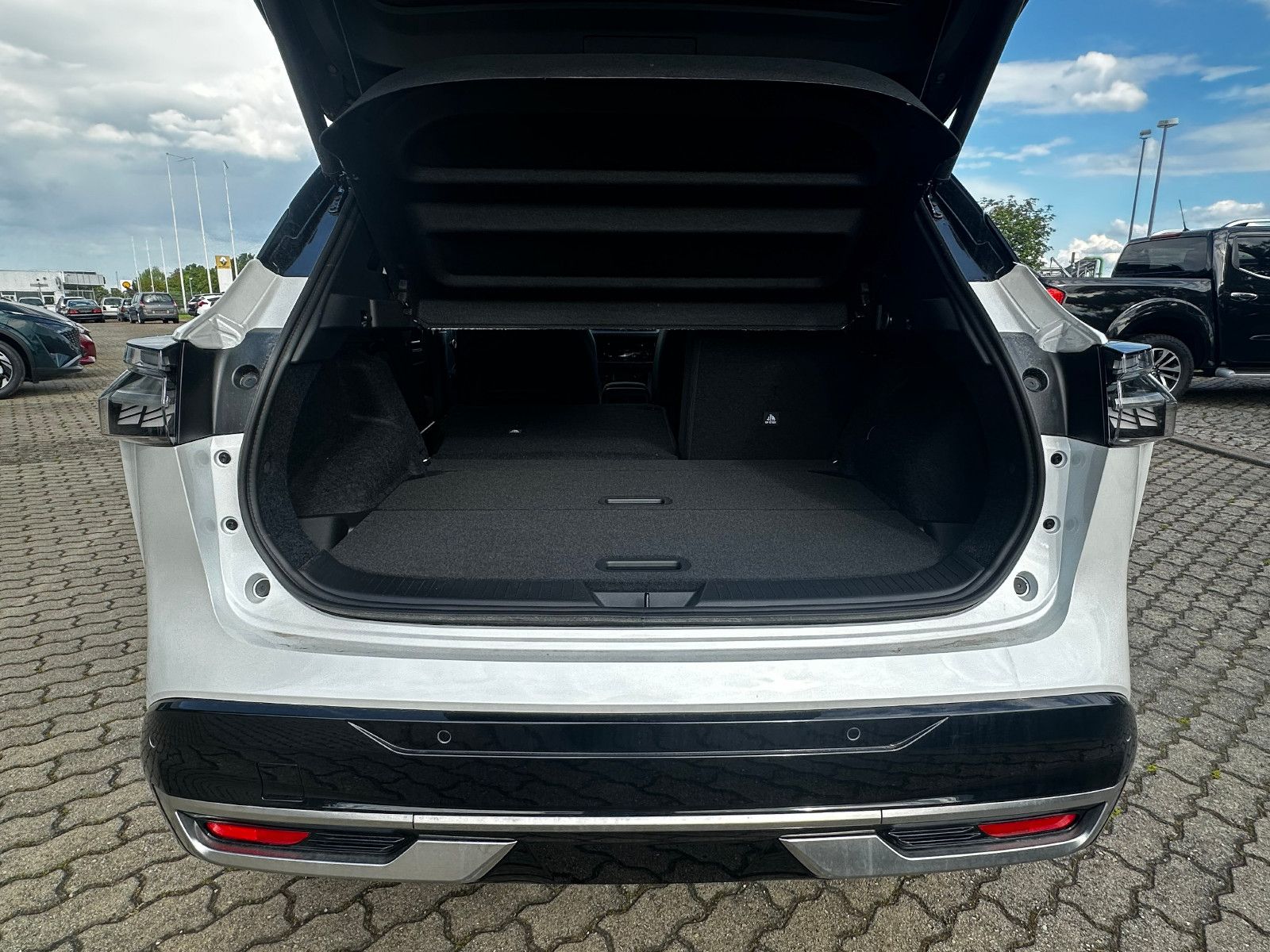 Fahrzeugabbildung Nissan Qashqai Tekna+