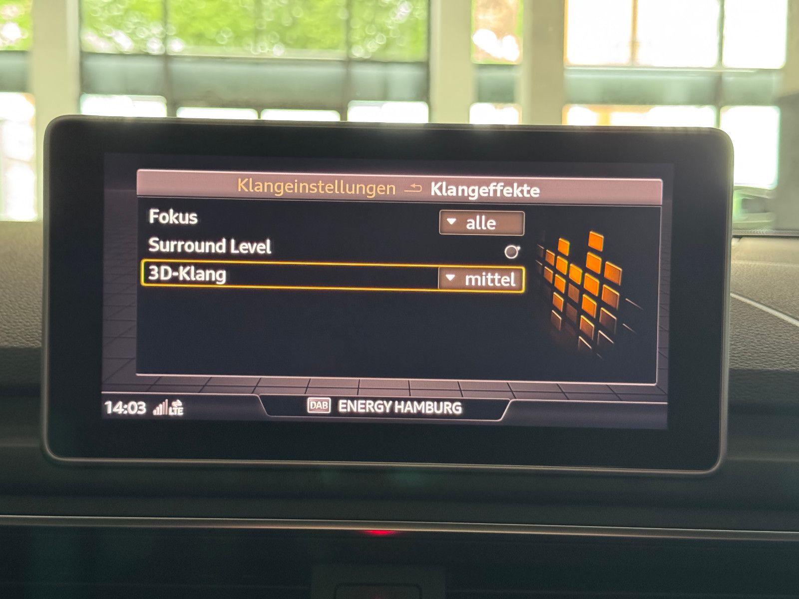 Fahrzeugabbildung Audi A4 2.0 TFSI G-TRON 3X S-LINE BLACK EDITION VOLL