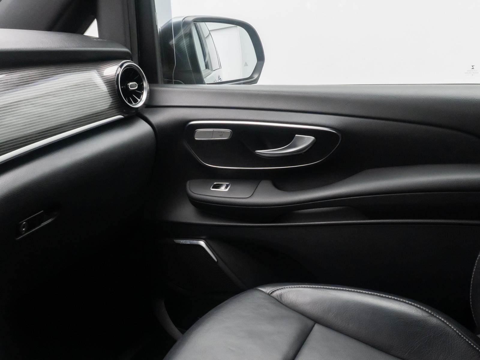 Mercedes-Benz V 250 ACC Kamera Burmester AHK TischPaket 19Zoll