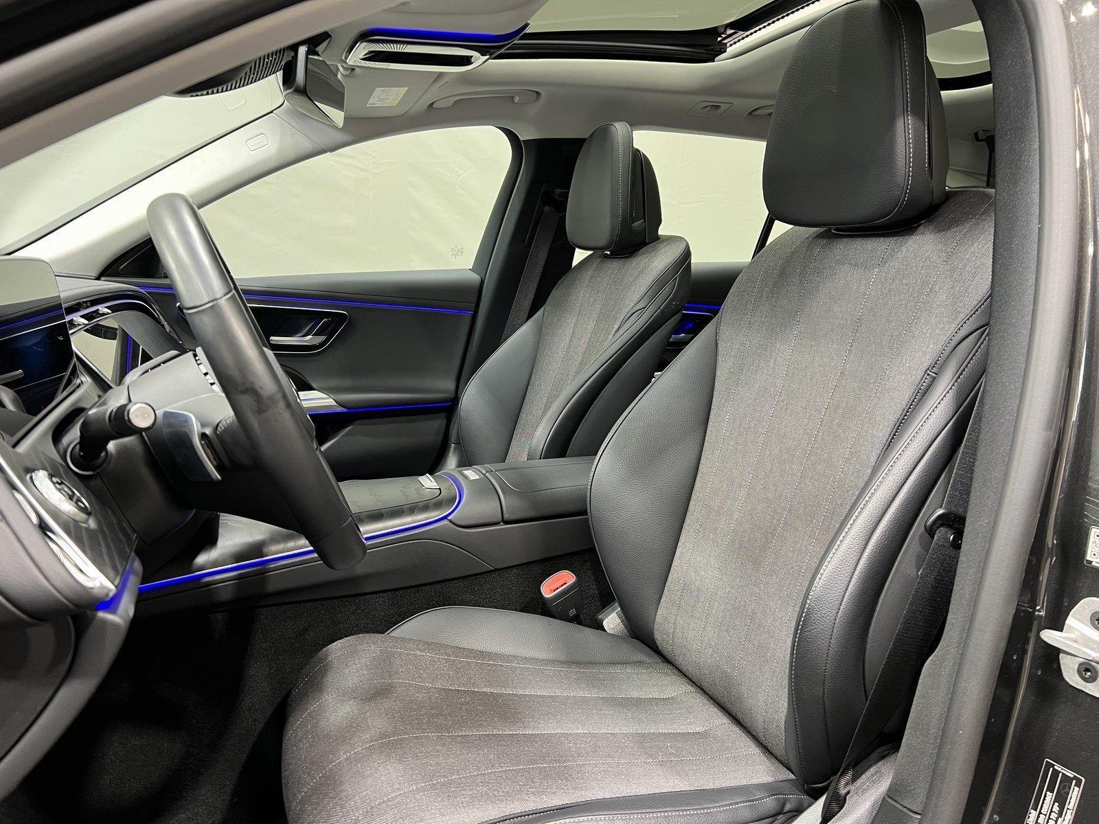 Mercedes-Benz E 220 d T AVANTGARDE Advanced Pano+AHK+ W214 !!!