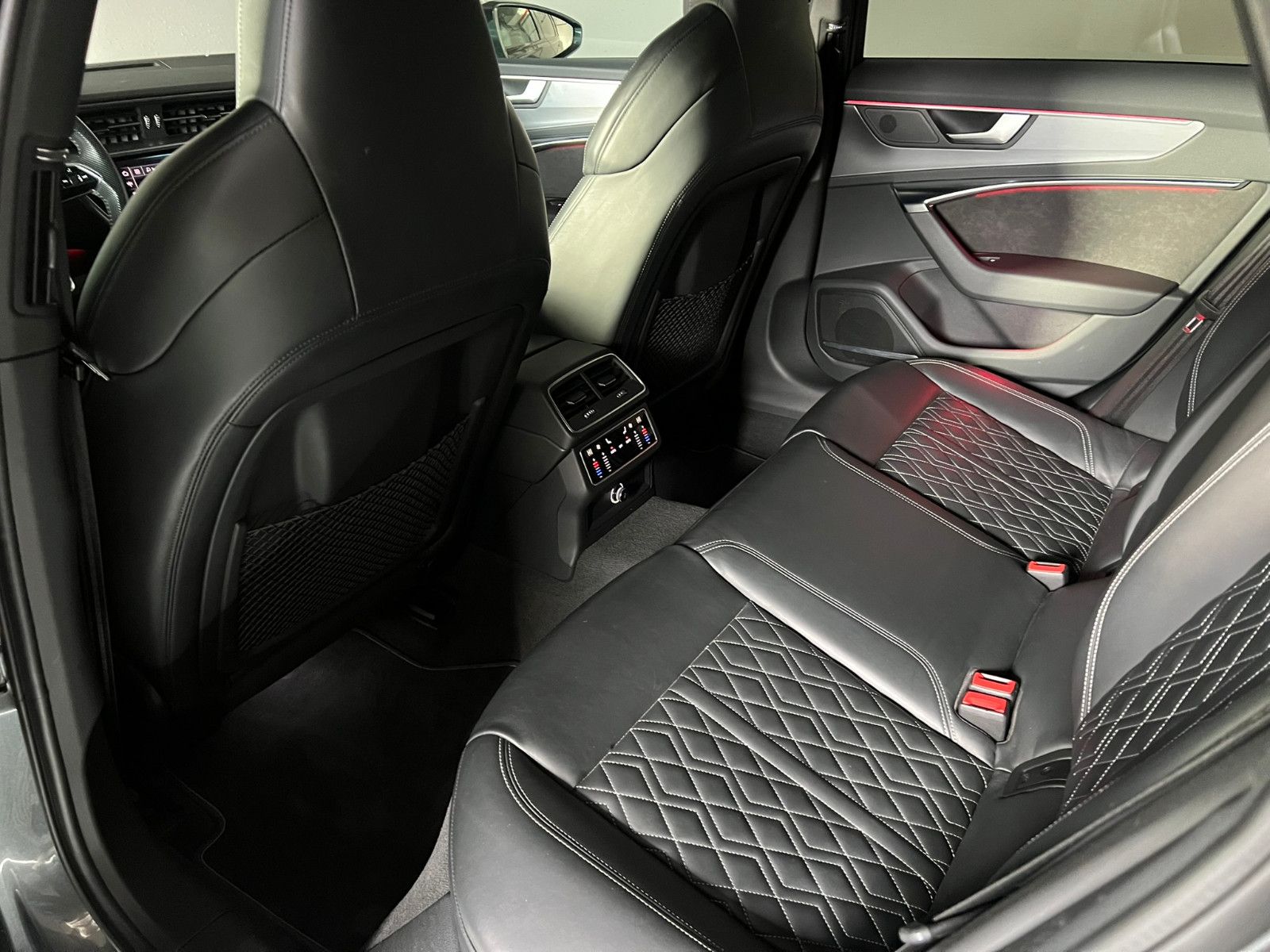 Fahrzeugabbildung Audi A6 50 TDI Quattro S-Line Sport/ACC/PANO/HdMATRIX