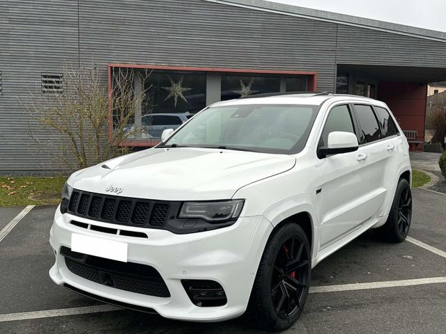 Jeep Grand Cherokee 6.4 V8 HEMI SRT Akrapovic LPG