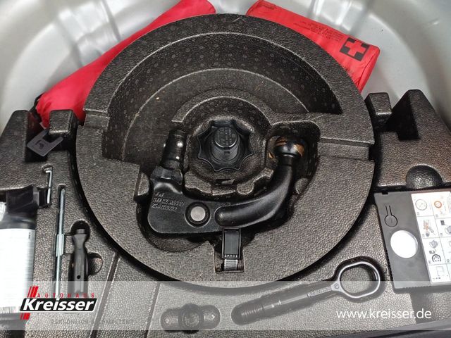 T-Roc 1.5 TSI United DSG/AHK/NAVI/KLIMA/LED/SHZ