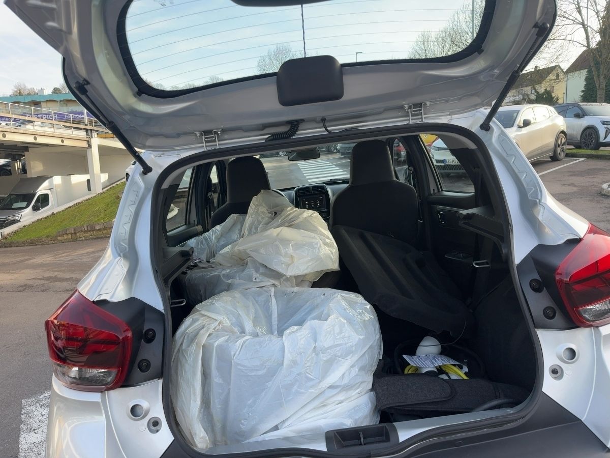 Fahrzeugabbildung Dacia Spring Essential 45CCS Kamera Allwetter