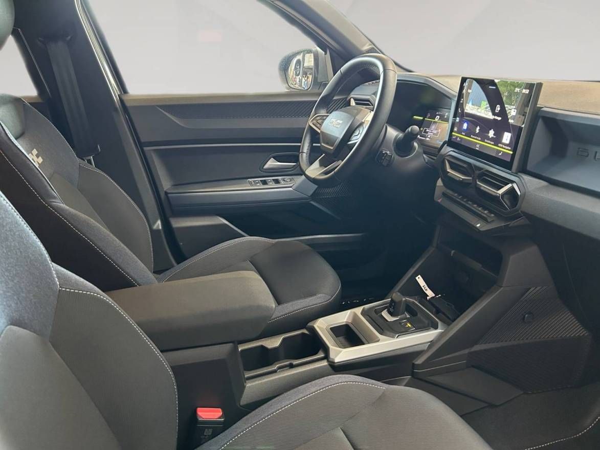 Fahrzeugabbildung Dacia Neuer Dacia Duster Journey HYBRID 140 'Sorgenfre