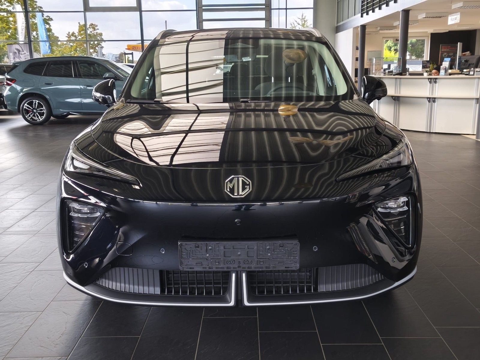 MG S6 EV