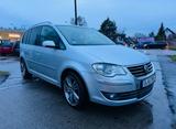 Volkswagen Touran Highline, Automatik, 7Sitze, Navi