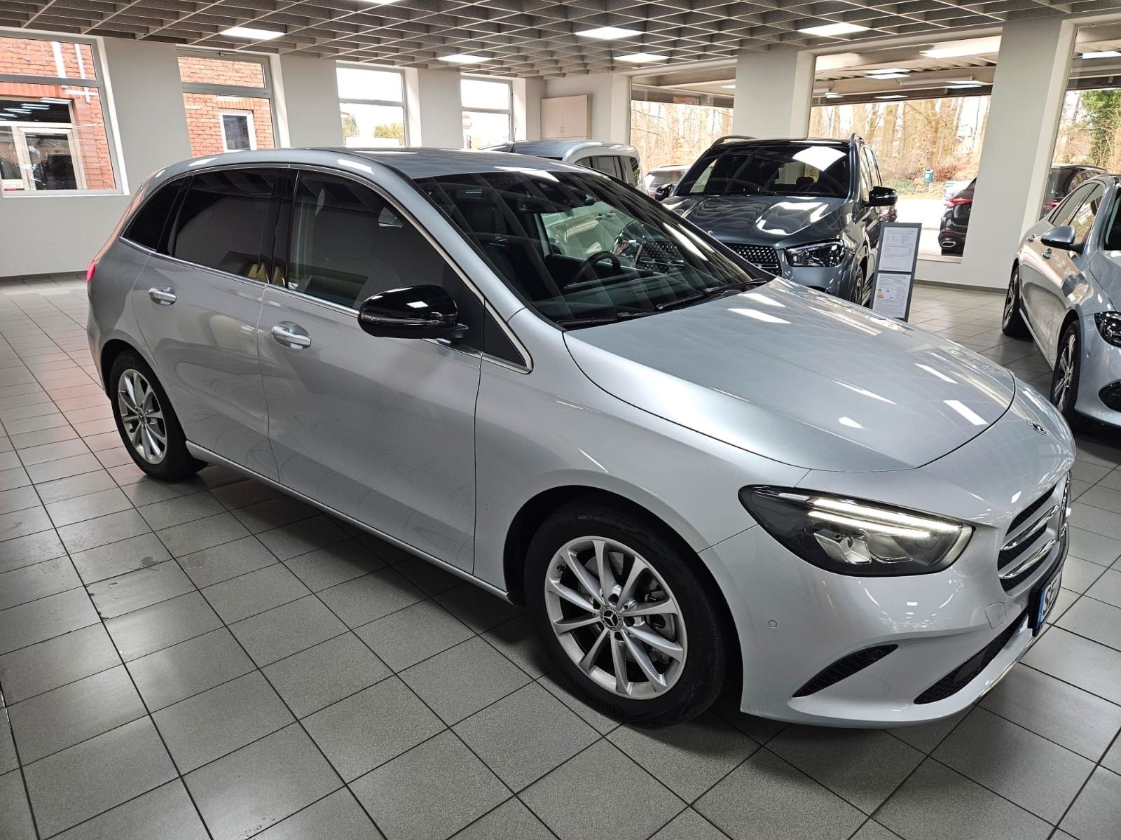 MERCEDES-BENZ B 250 *PROGRESSIV*NIGHT*RÜKA*PTS*NAVI*LED*