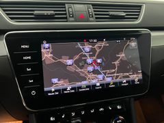 SKODA Superb Combi 2.0 / AHK / CARPLAY / LED / MEMORY SKODA Superb Combi 2.0 / AHK / CARPLAY / LED / MEMORY
