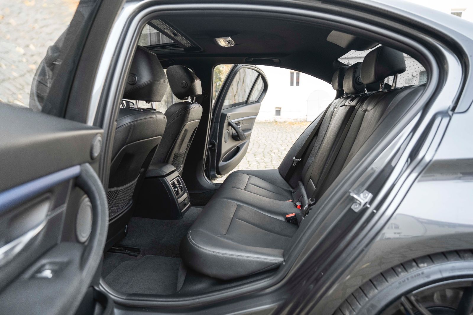 Fahrzeugabbildung BMW 340IX M-Performance H&K HUD LED CARPLAY KAM