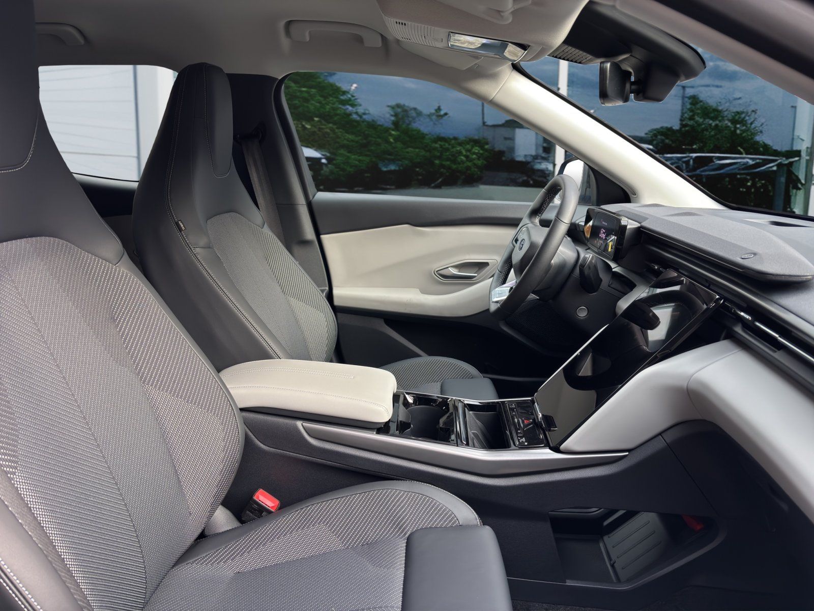 Fahrzeugabbildung Ford Explorer RWD