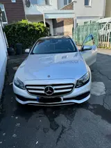 Mercedes-Benz E 220 d AVANTGARDE Autom. AVANTGARDE - Mercedes-Benz E 220 von privat