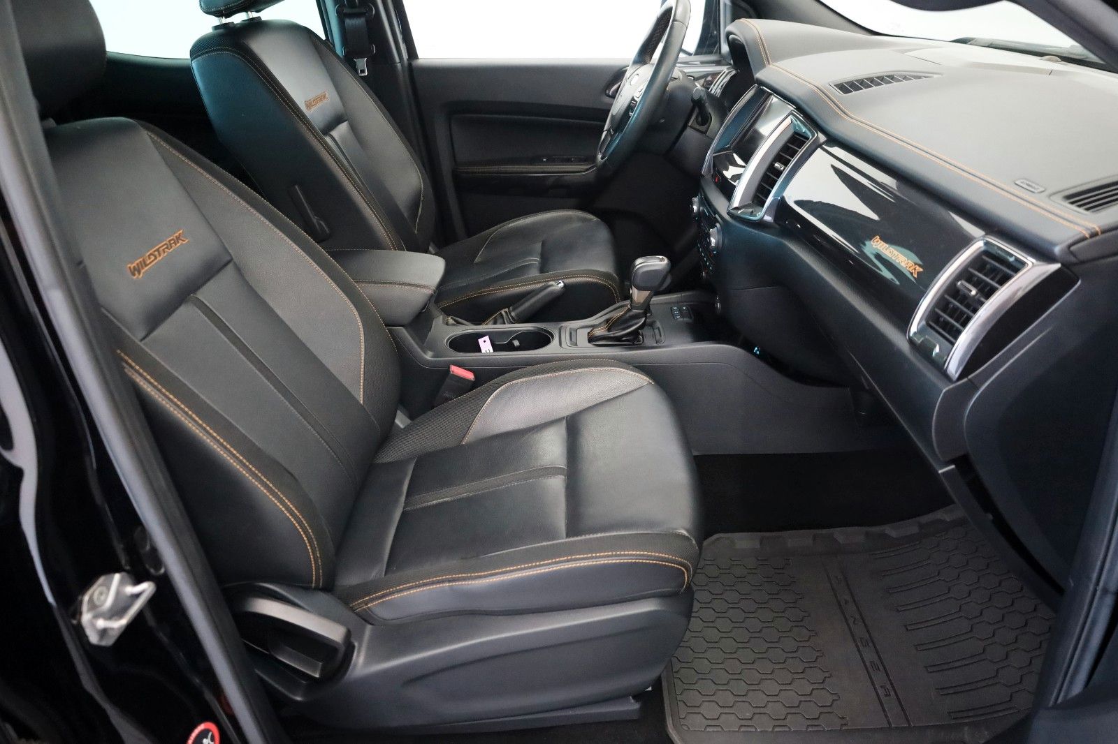 Fahrzeugabbildung Ford Ranger Wildtrak 3,2 TDCi Navi,Rollo,Xenon,8x Alu