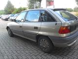Opel Astra 1.6  Automatik 4Türer  Schiebedach - gebrauchte Opel Astra aus dem Jahr 1995