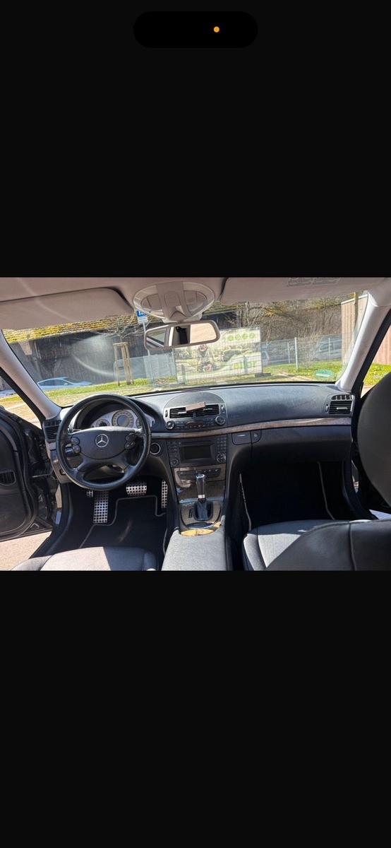 Mercedes-Benz E200 2009 — photo 12