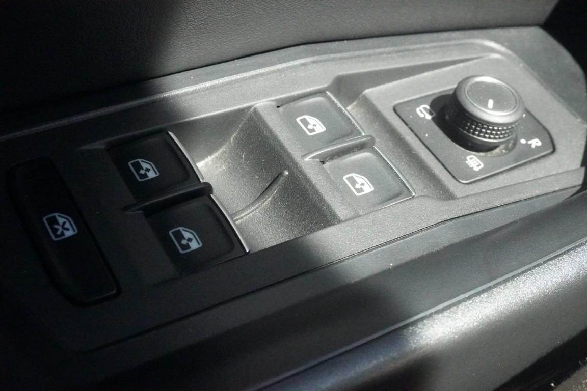 Volkswagen T-Roc 1.5 TSI R-Line DSG LED Virtual Cockpit, миниатюра 20