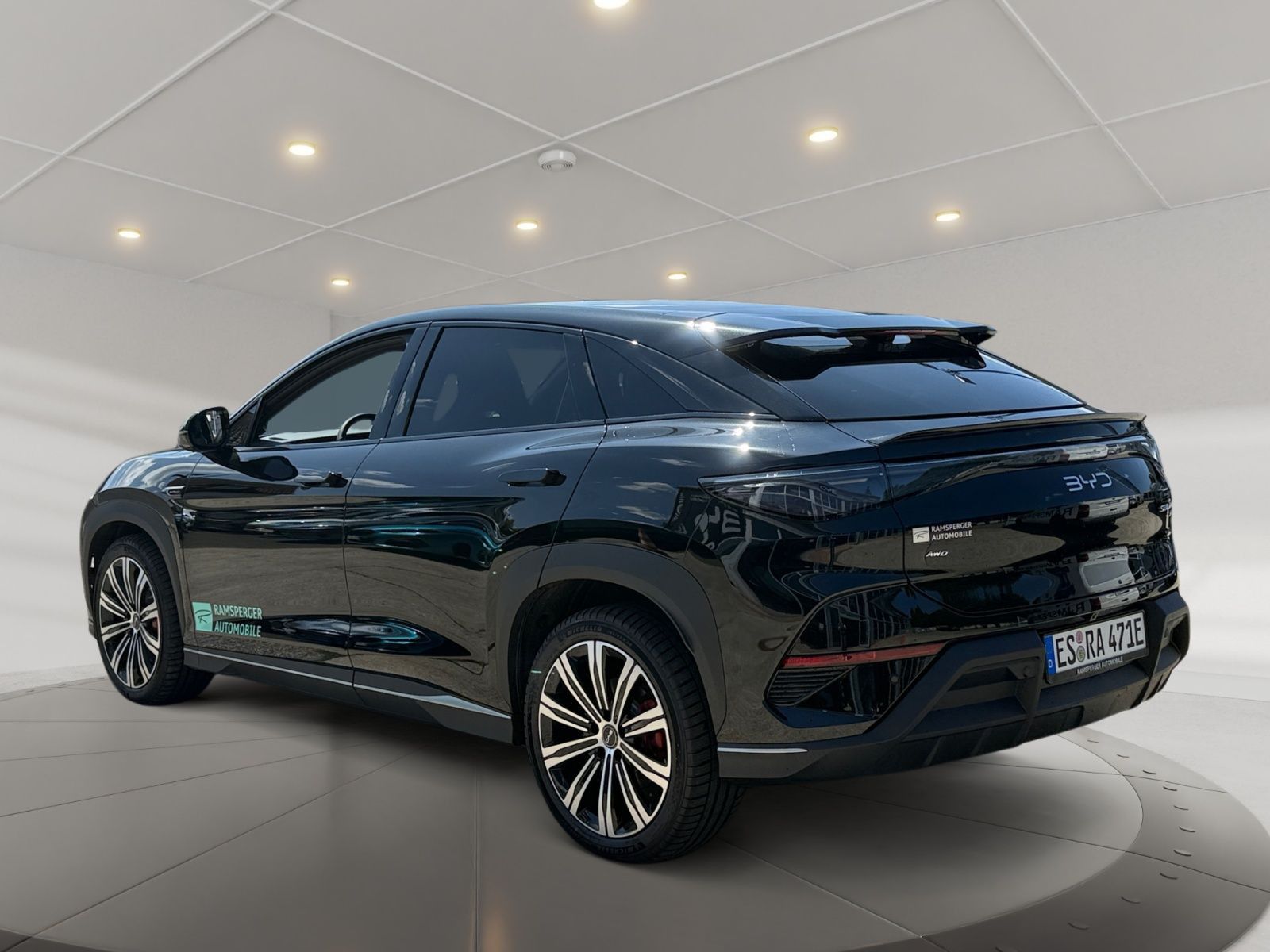 BYD SEALION 7