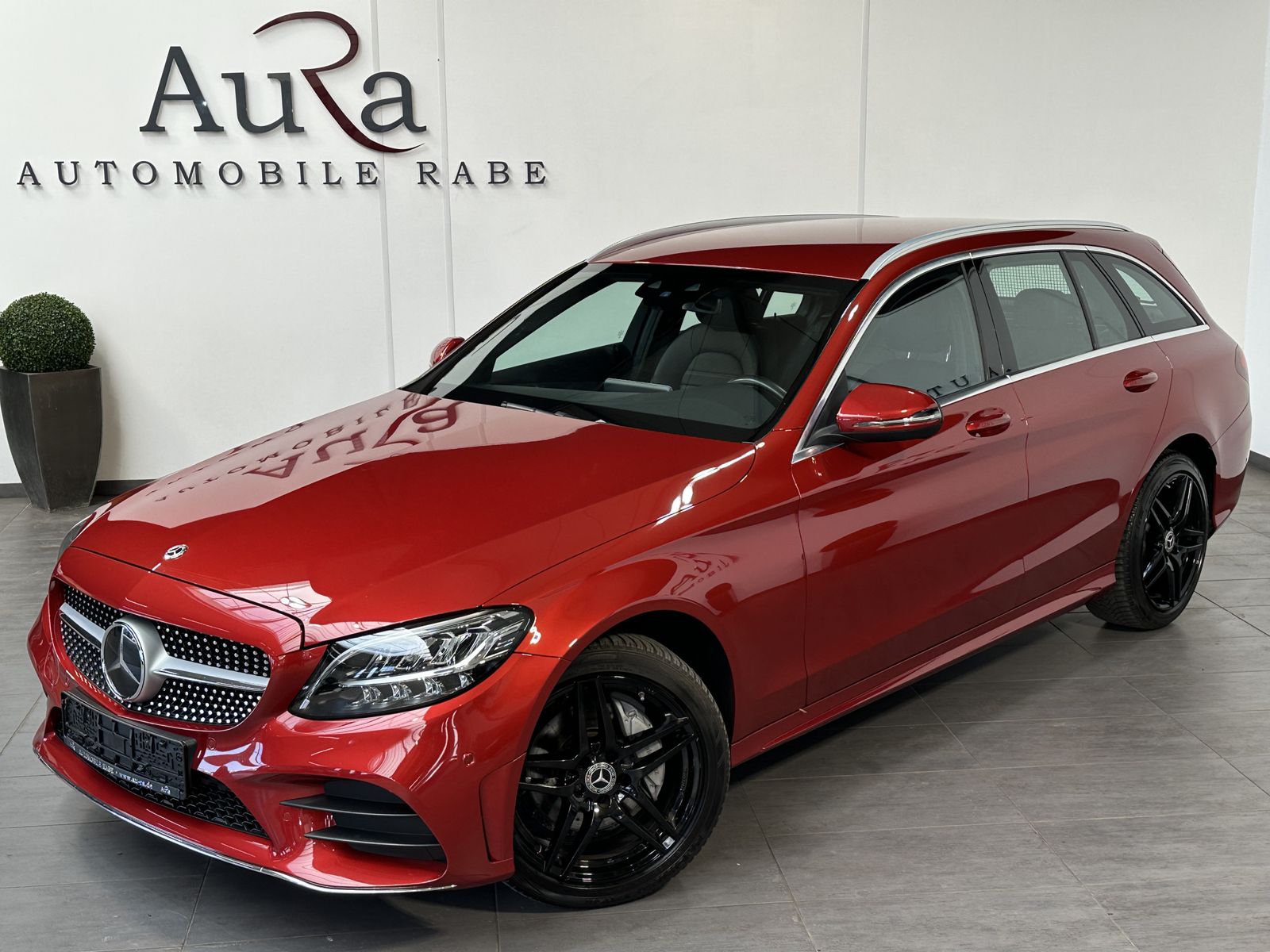 Fahrzeugabbildung Mercedes-Benz C 220d T 4Matic AMG-Line NAV+LED+18ZO+DISTRONIC