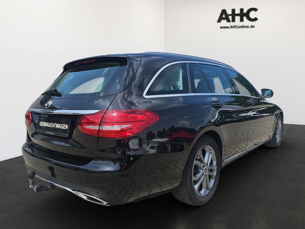 Fahrzeugabbildung Mercedes-Benz C 300 T Avantg. AHK Totwi. Pano Navi LED SHZ KAM
