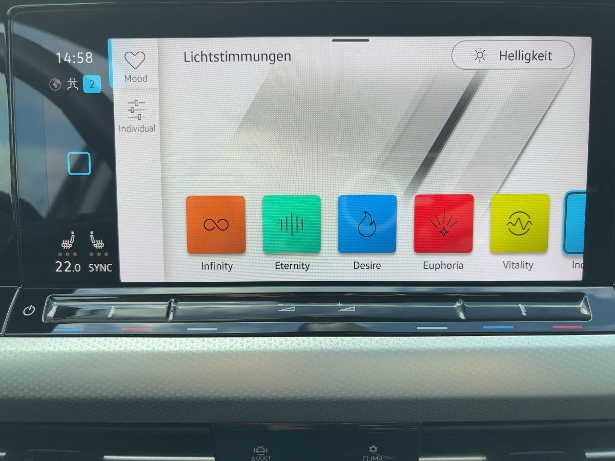 Volkswagen Golf VIII 1.0 TSI Move LED PDC Sitzhzg., миниатюра 10