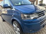 Volkswagen T5 Caravelle,LEB-Xenon,Leder,AHK,TÜV-KD Neu - blaue Volkswagen T5 Caravelle