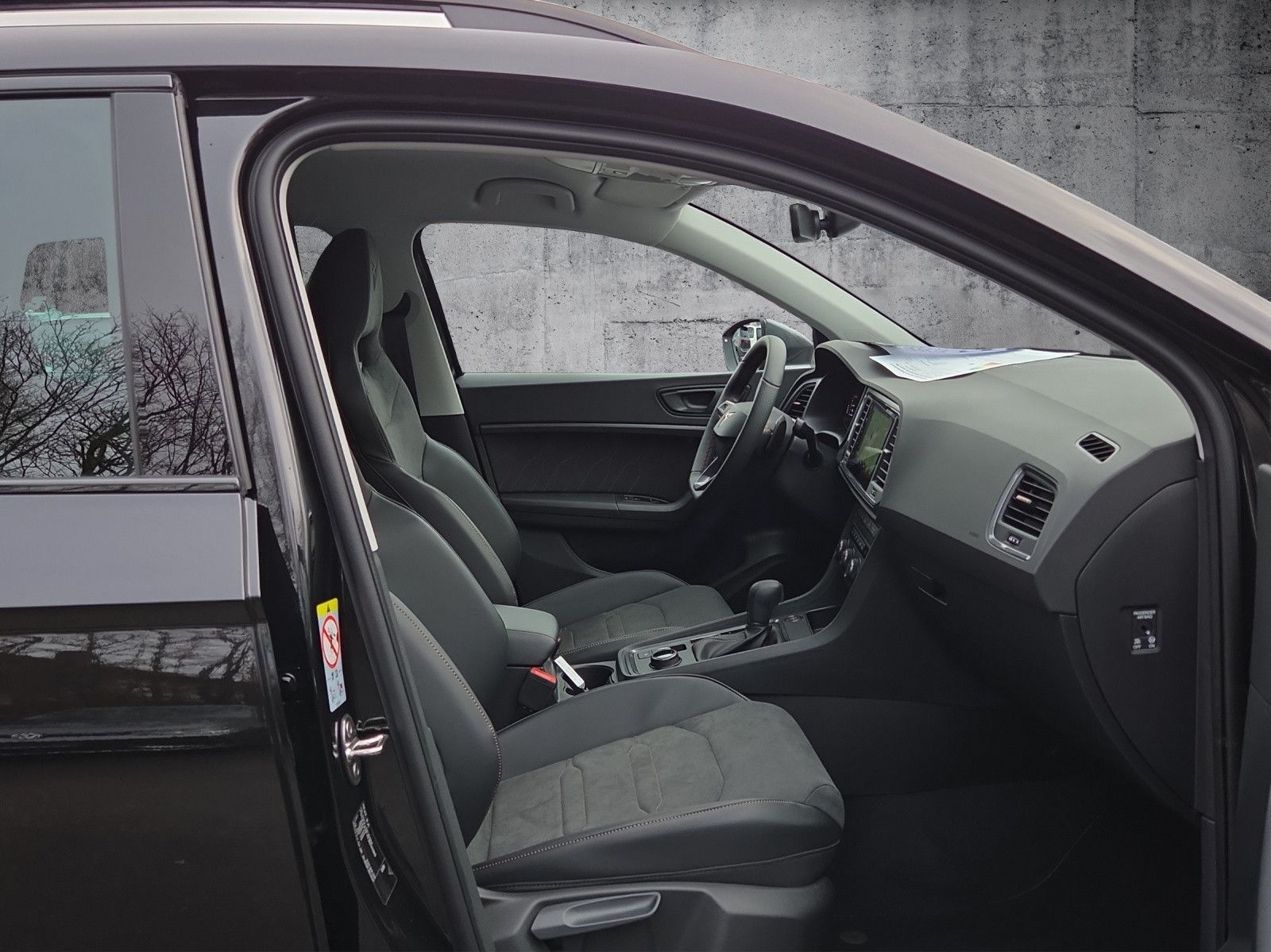 Ateca "Black" 1.5 TSI ACT DSG RFK AHK