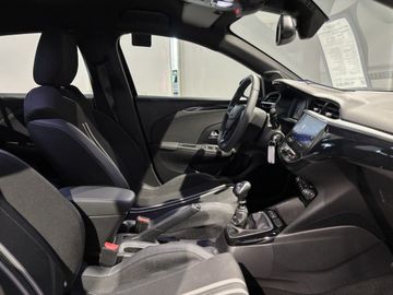 Fotografie 5 des Opel Corsa 1.2 Direct Injection Turbo GS