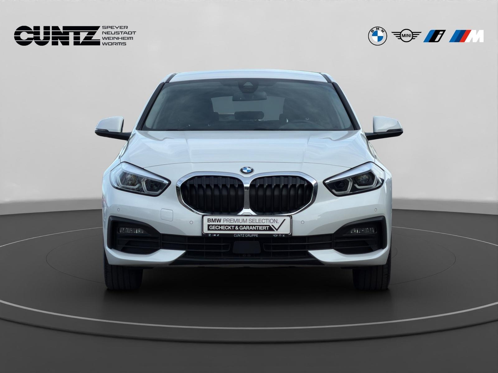 BMW 118i Advantage HiFi ParkingAssist DrivingAssista