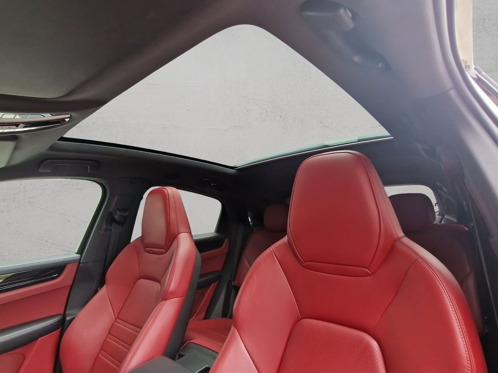 Porsche Cayenne Coupe APPROVED Chrono Luft Pano 360° 21z foto 19
